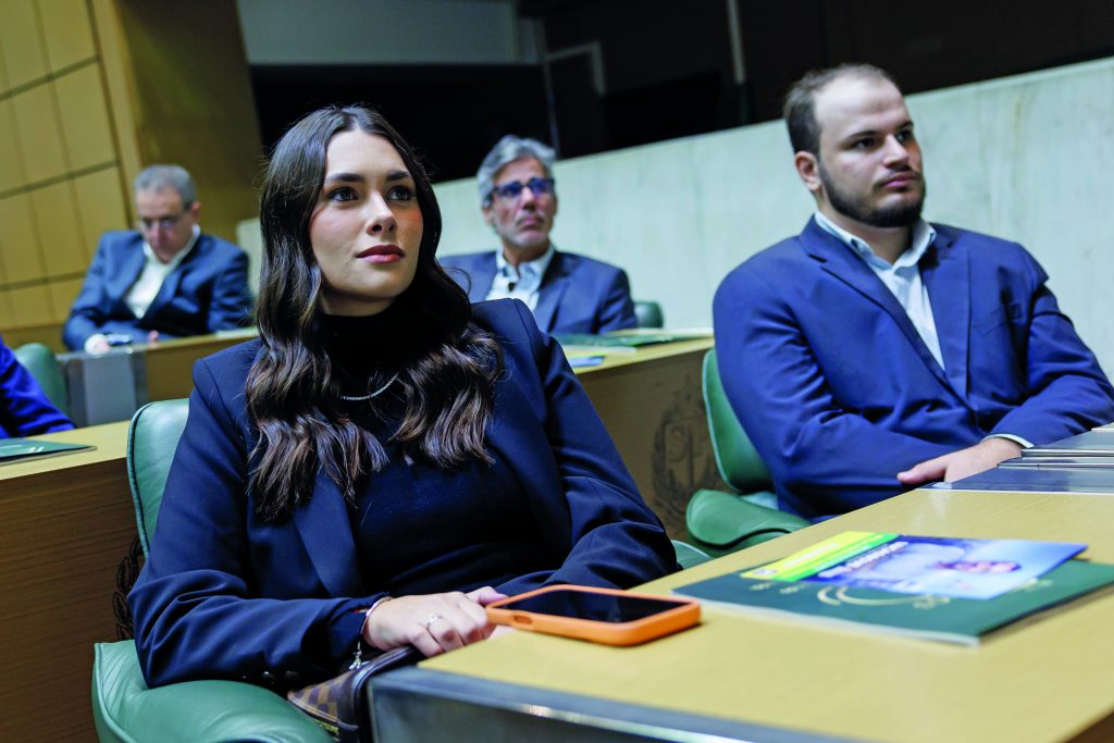 Noticias: Assembleia Legislativa homenageia Coopercitrus pelos 50 anos